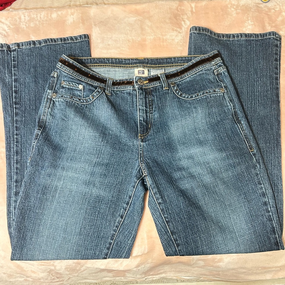 vintage low rise faded glory flared jeans with brown rhinestone belt